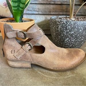 Born ankle booties